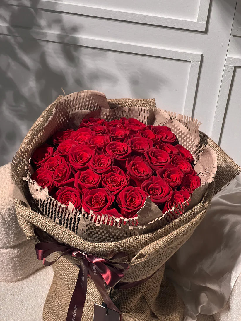 Lockheart Blooms | 36 Preserved Roses | Luxurious