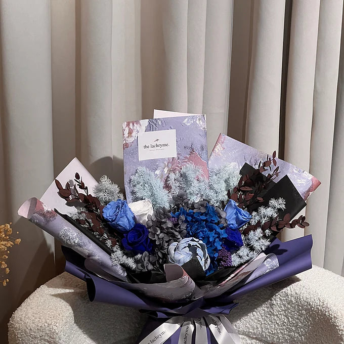 Gabè | Preserved Blooms | Deluxe