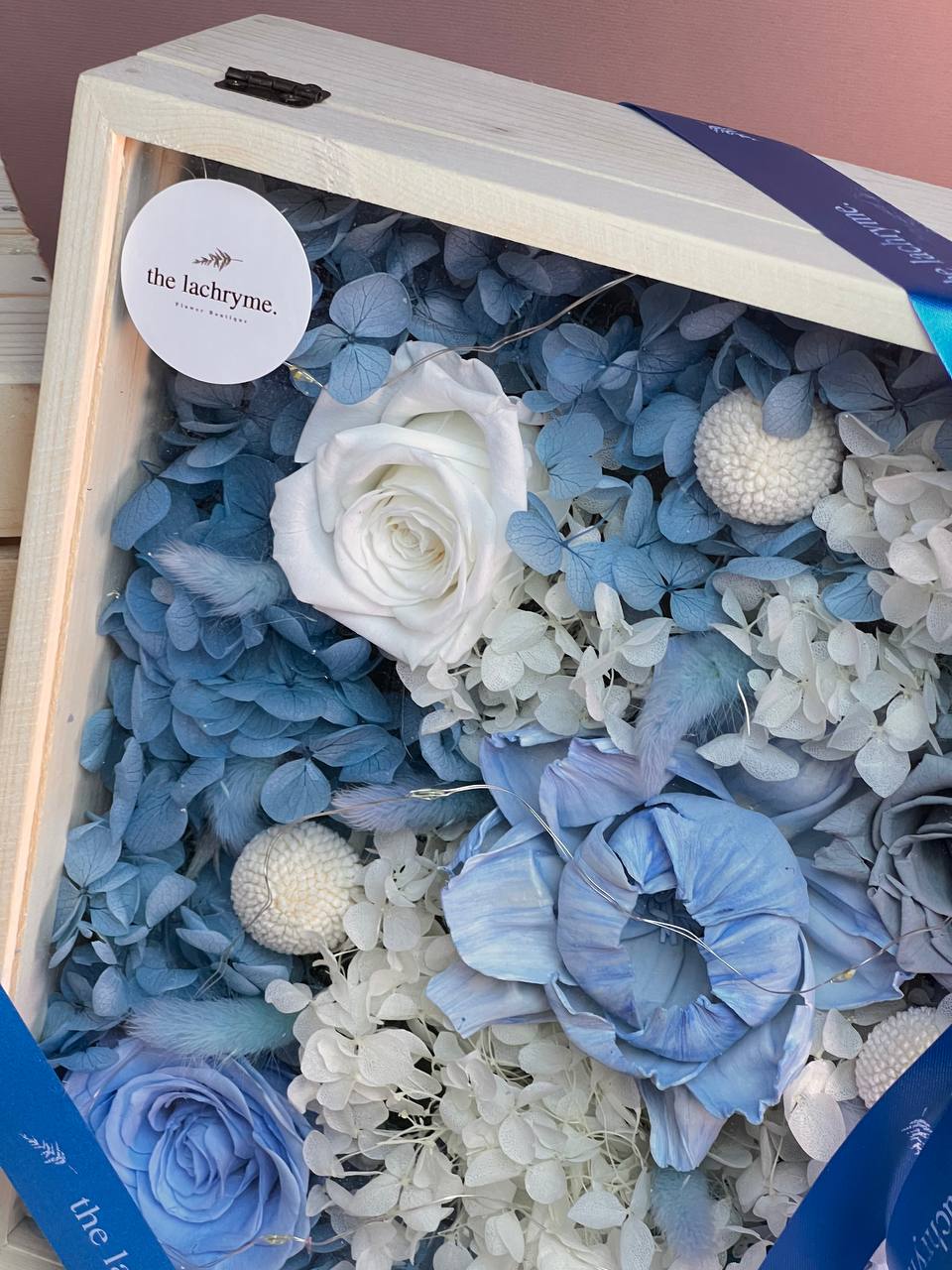 Mila | Boxed Blooms | Venti