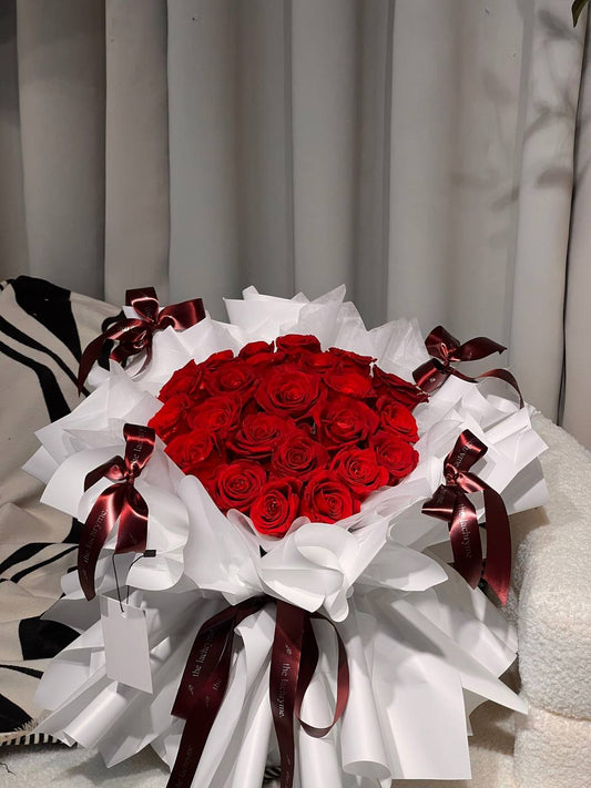 Timeless Courting | 23 Preserved Roses | Round Blooms in Luxurious