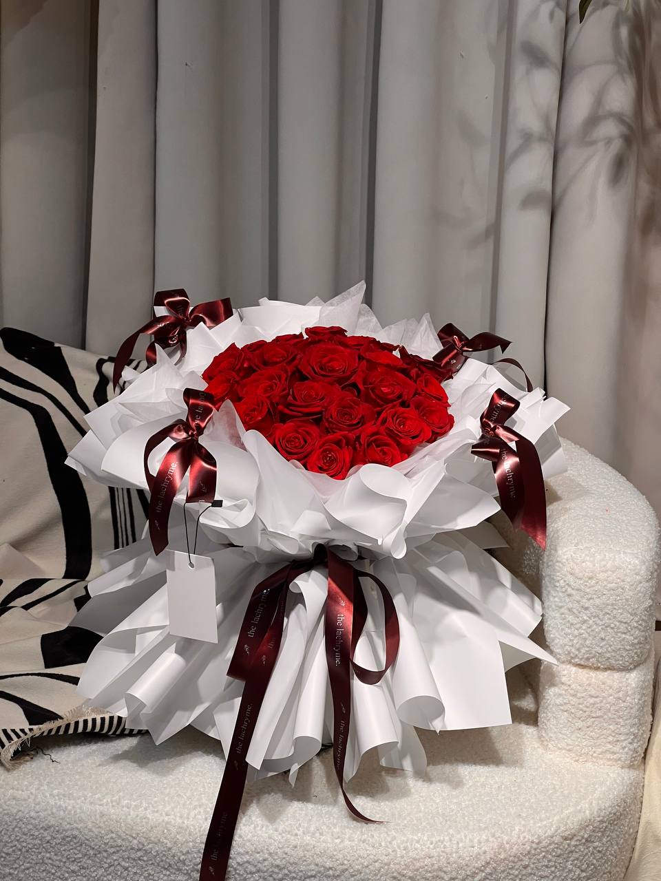 Timeless Courting | 23 Preserved Roses | Round Blooms in Luxurious