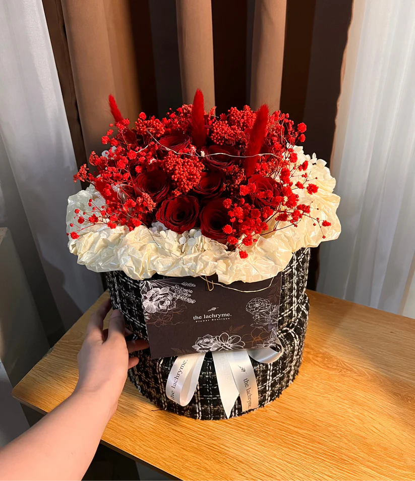 Million Roses with Preserved Fillers | 12 Premium Roses | Round Blooms