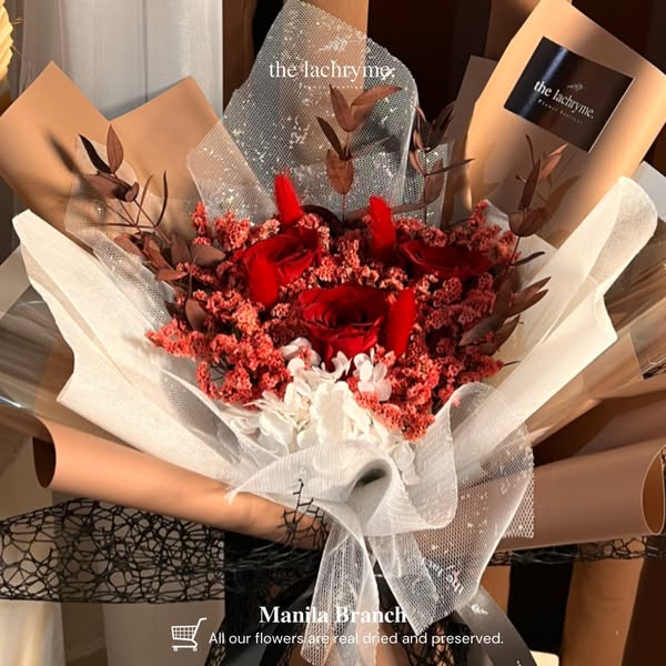 Lara | Preserved Blooms | Petite