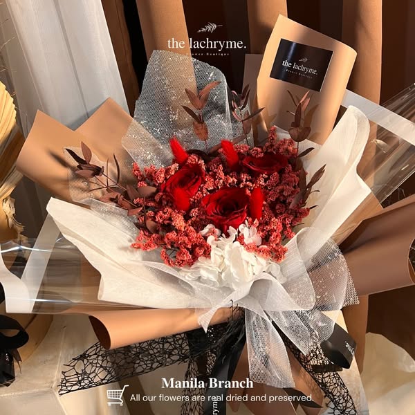 Lara | Preserved Blooms | Petite