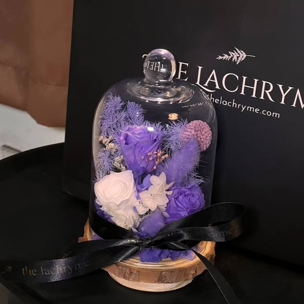 Scarlett (Dome + Candle)