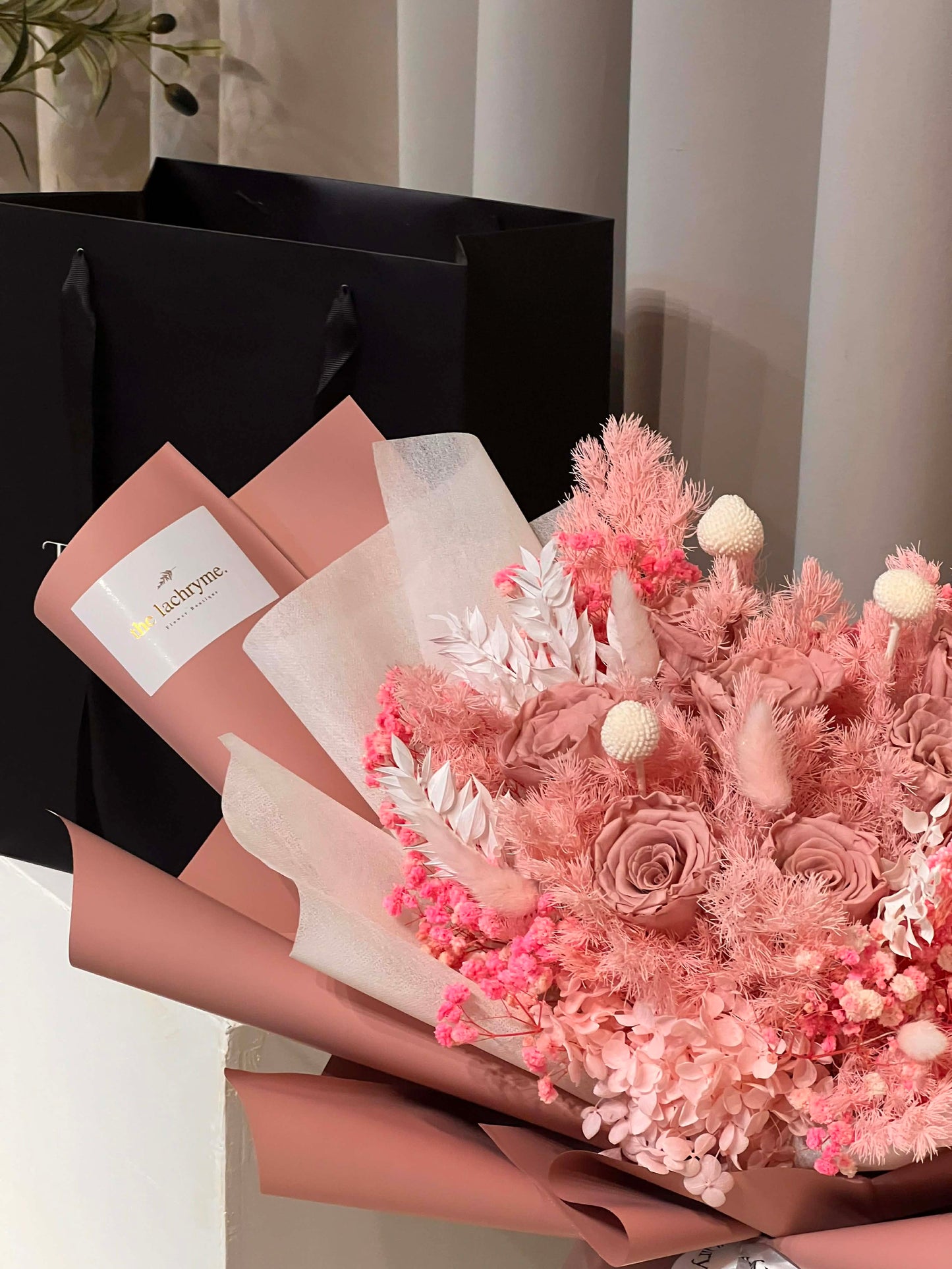 Rosè | Preserved Blooms | Deluxe