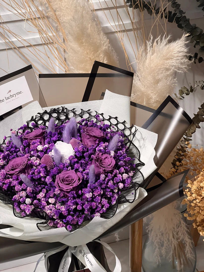 Pandora | Preserved Blooms | Deluxe