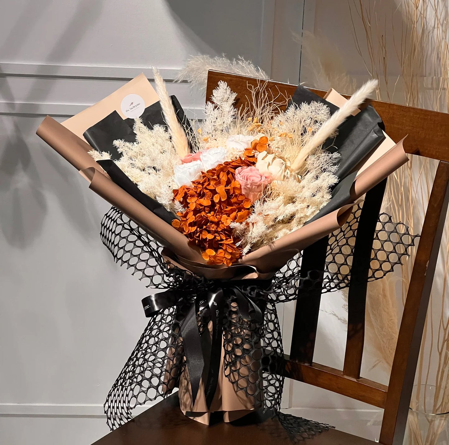 Hera | Preserved Blooms | Deluxe