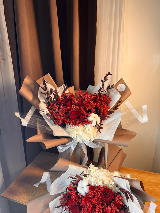 Lara | Preserved Blooms | Grand