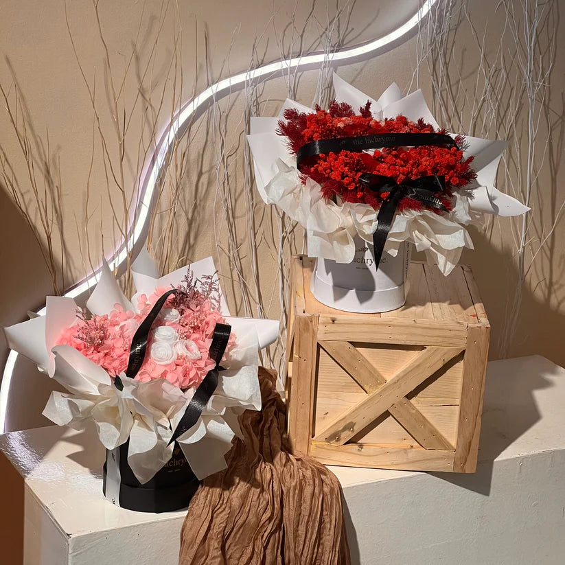 Garden Red | Preserved Blooms | Le Fleur