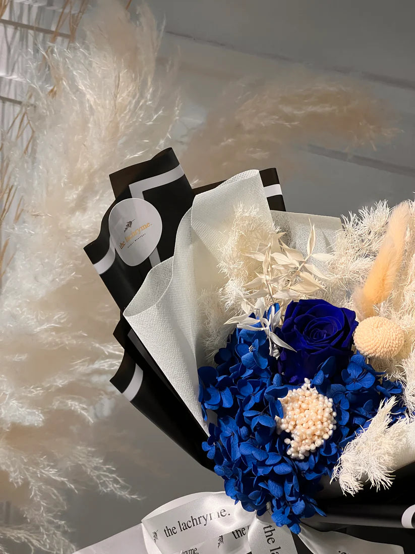 Raine | Preserved Blooms | Super Mini