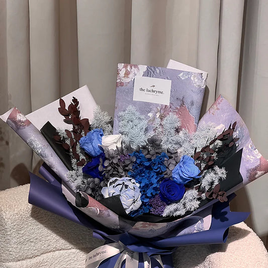 Gabè | Preserved Blooms | Deluxe