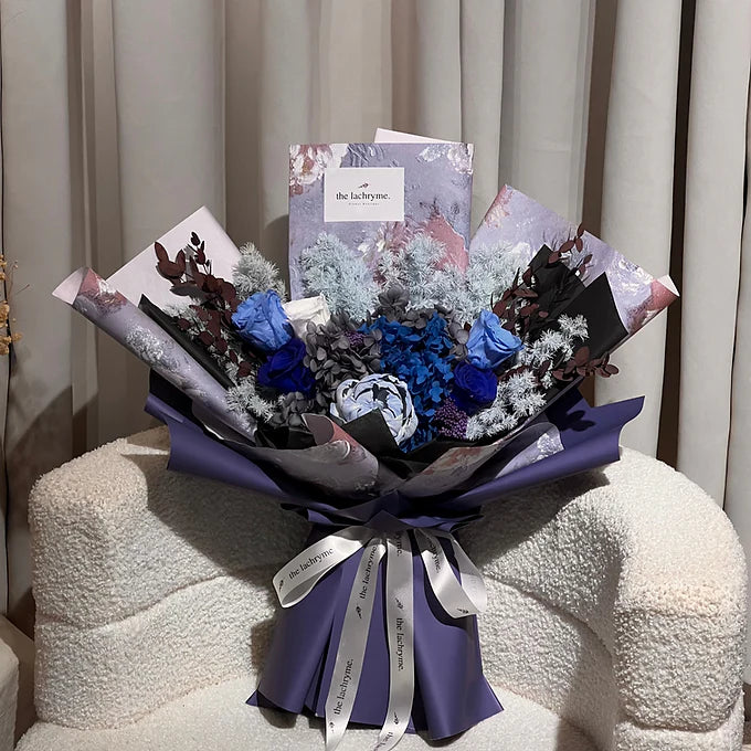 Gabè | Preserved Blooms | Deluxe