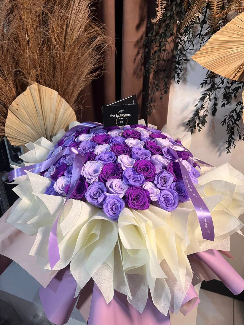 Duchess Blooms | 99 Preserved Roses | Luxurious