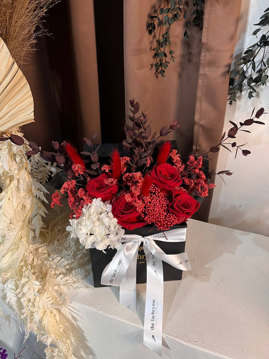 Crimson | Preserved Blooms | Le Fleur