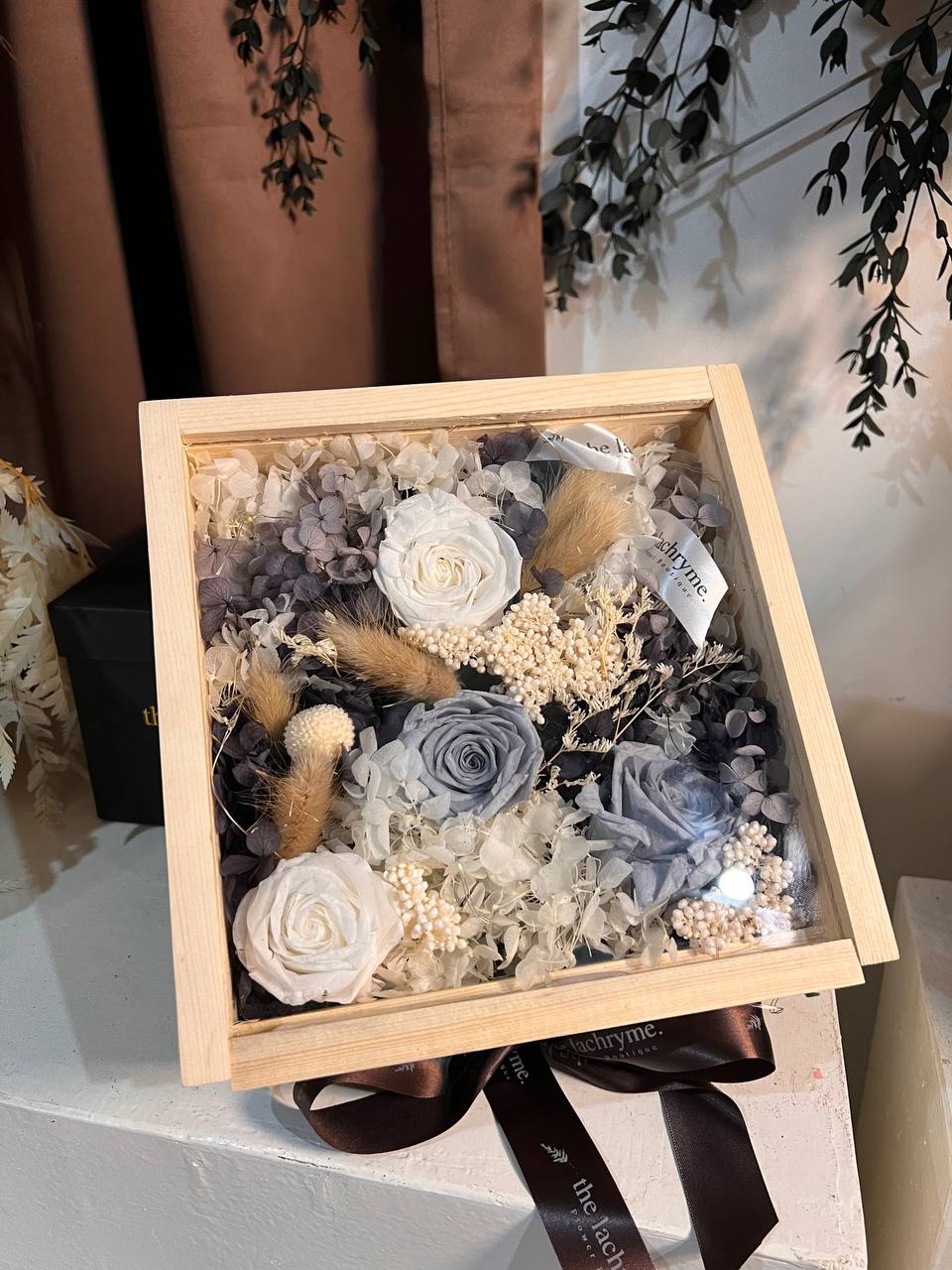 Canus | Boxed Blooms | Grande