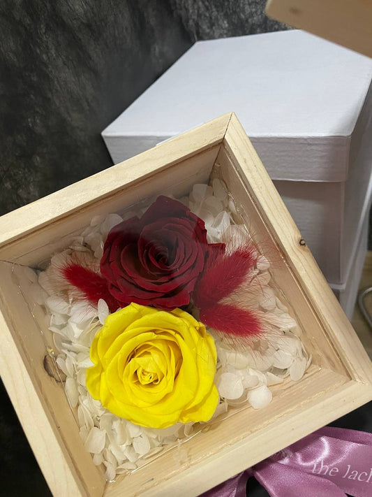 Fleur in Yellow & Red | Boxed Blooms | Small