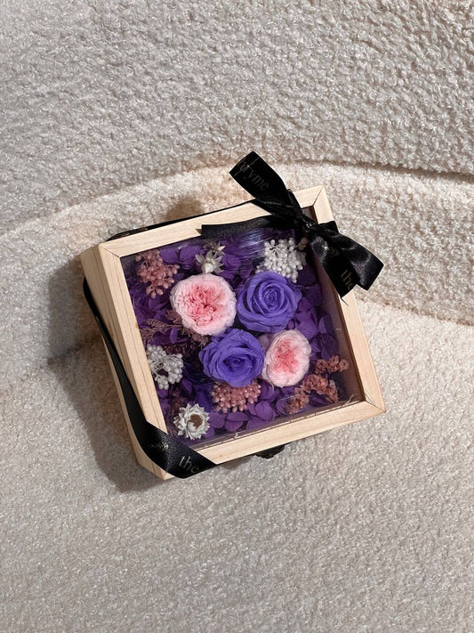 Míra | Blooms in Box | Small