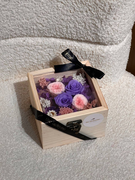 Míra | Blooms in Box | Small