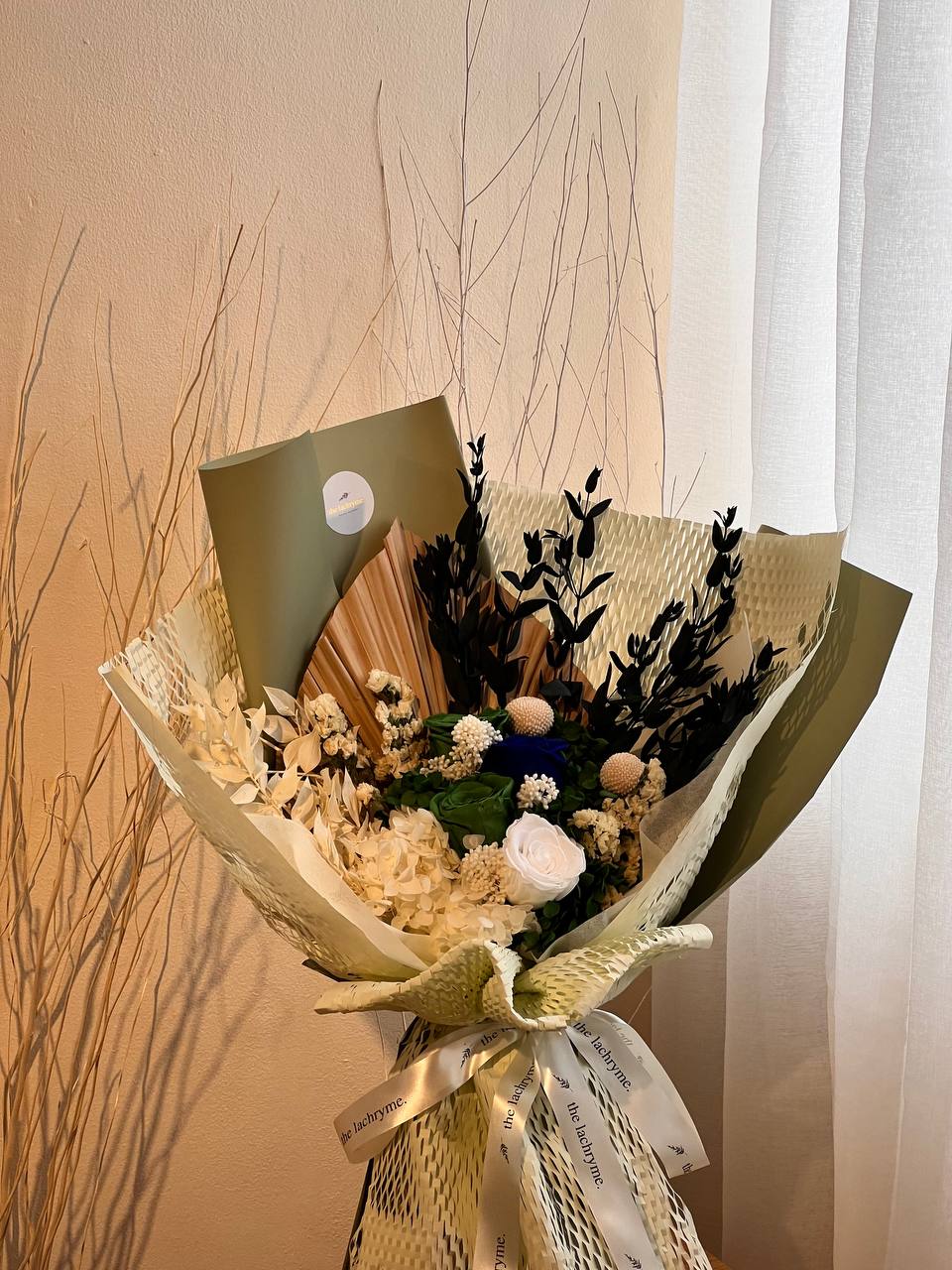 Emily | Preserved Blooms | Grand