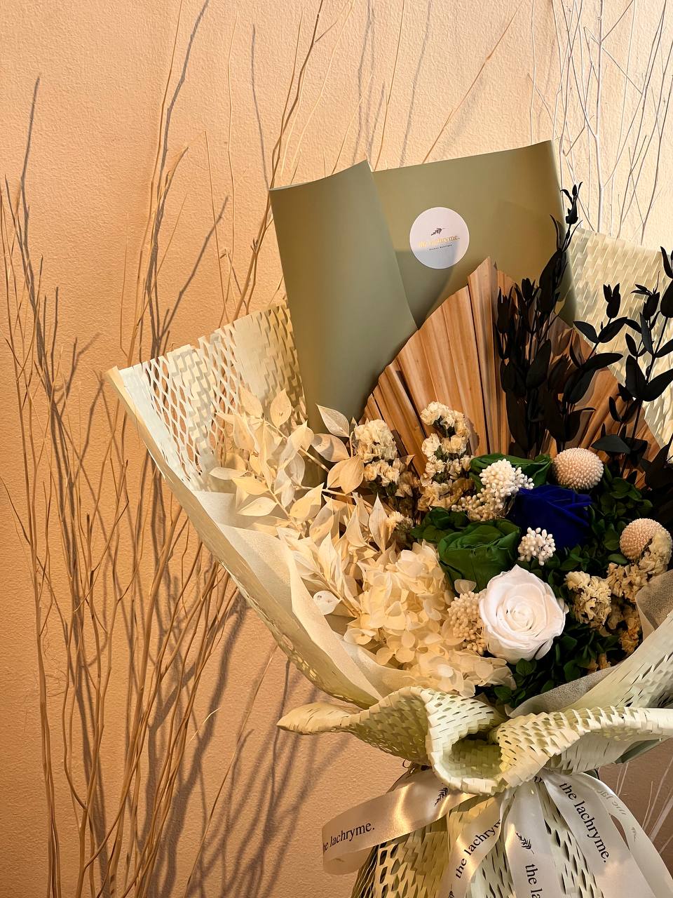 Emily | Preserved Blooms | Grand