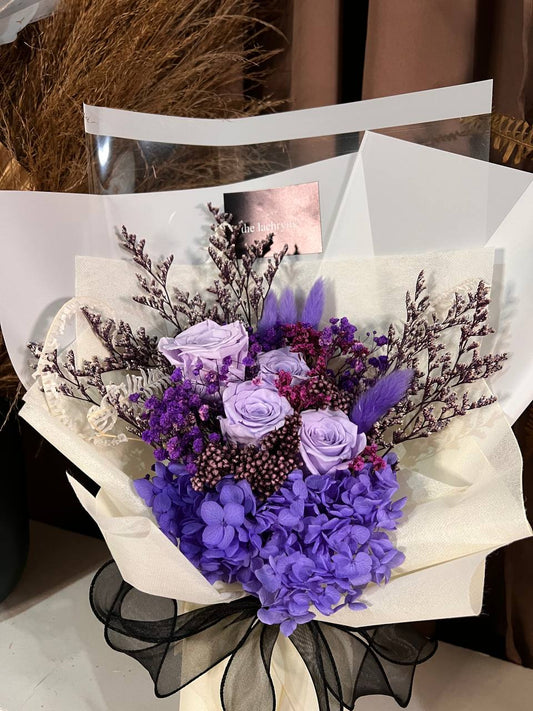 Emery | Preserved Blooms | Grand