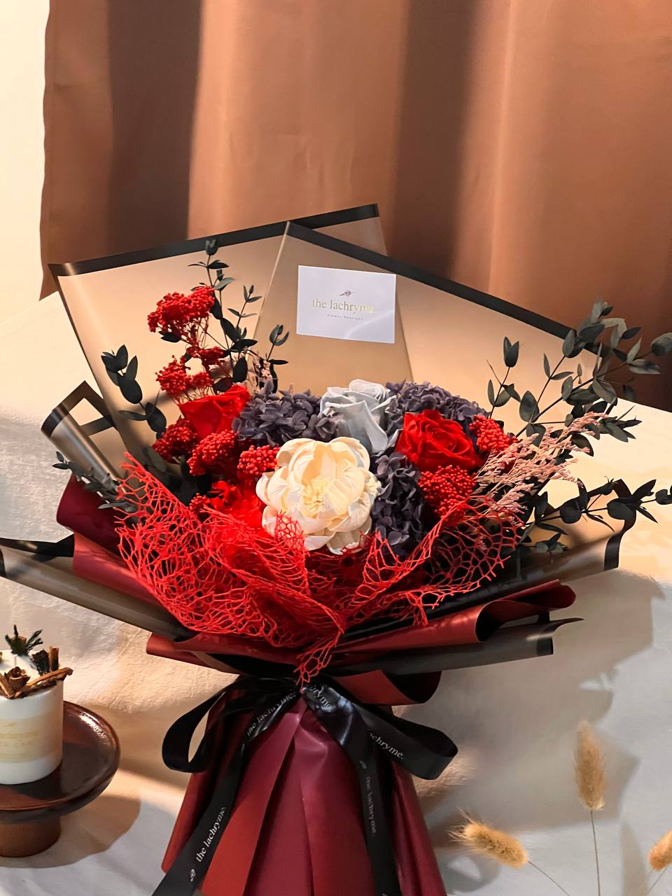 Cleopatra | Preserved Blooms | Deluxe