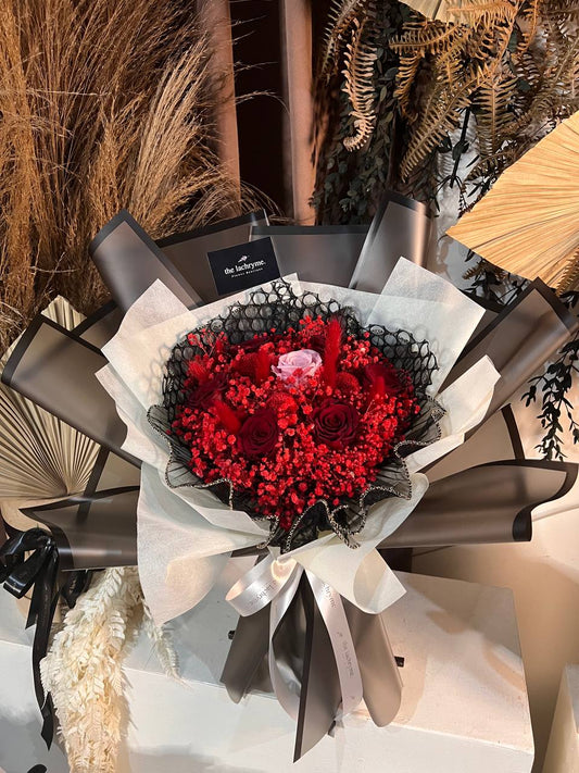 Romeo | Preserved Blooms | Deluxe