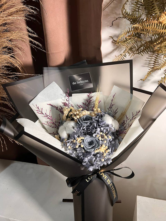 Zion | Preserved Blooms | Deluxe