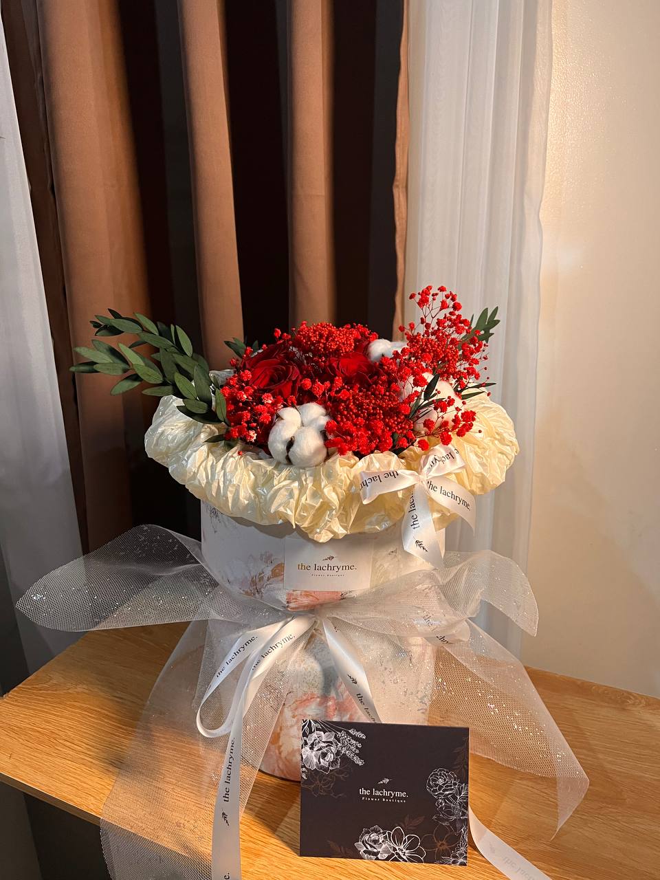 Celine in Red | Preserved Blooms | Round Blooms in Deluxe